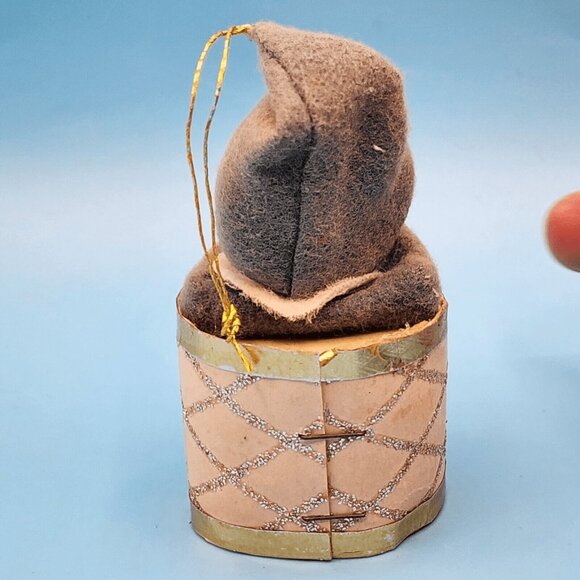 1950s Pixie Elf in Drum Oament Spun Pixie Cotton Foil Holly Felt Hat Putz Style - Picture 5 of 10